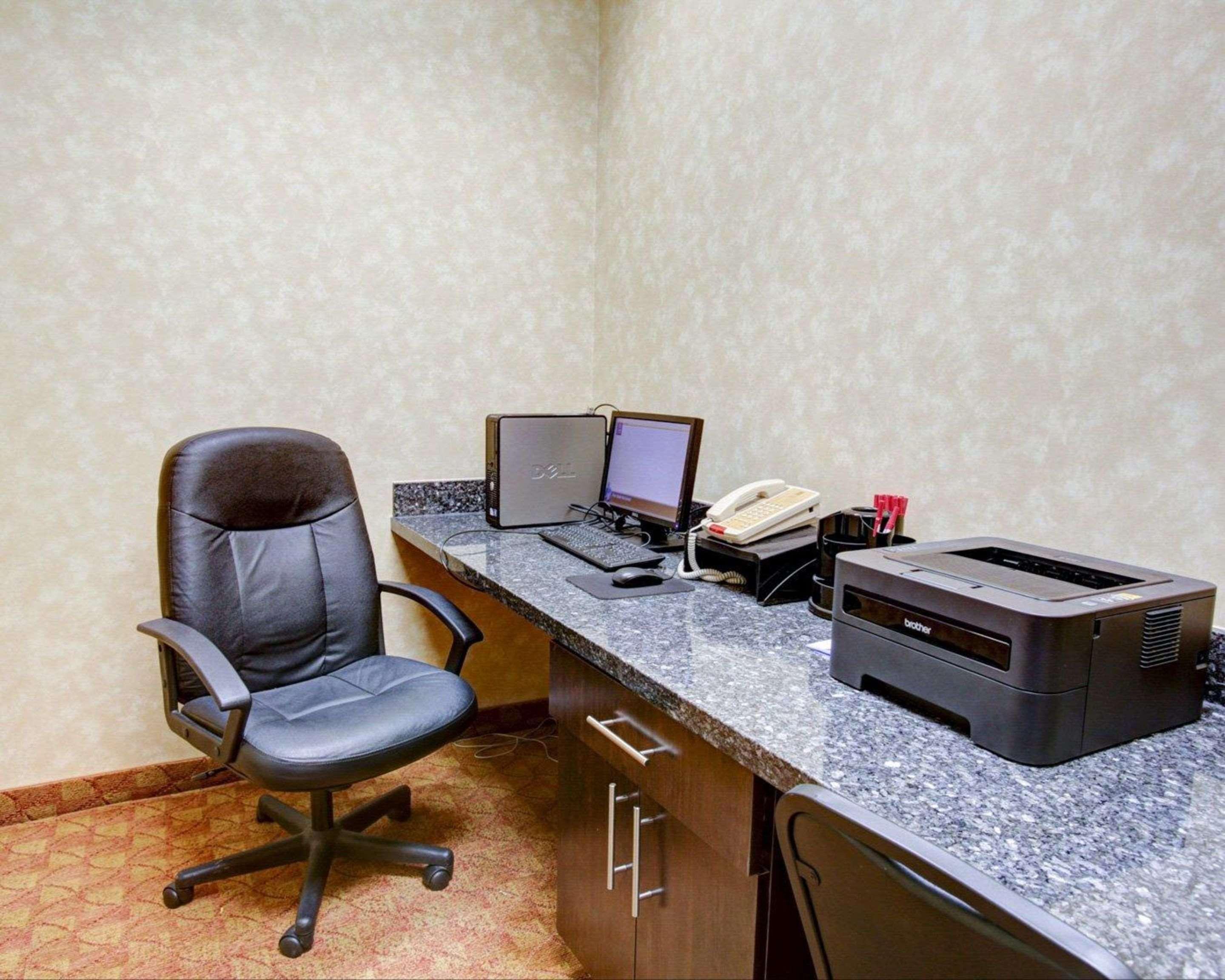 Comfort Suites Old Town Спринг Екстериор снимка