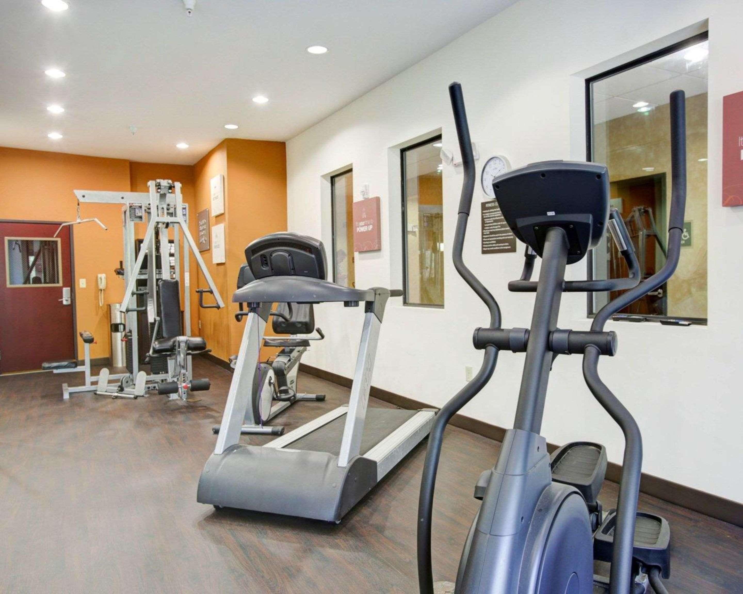 Comfort Suites Old Town Спринг Екстериор снимка