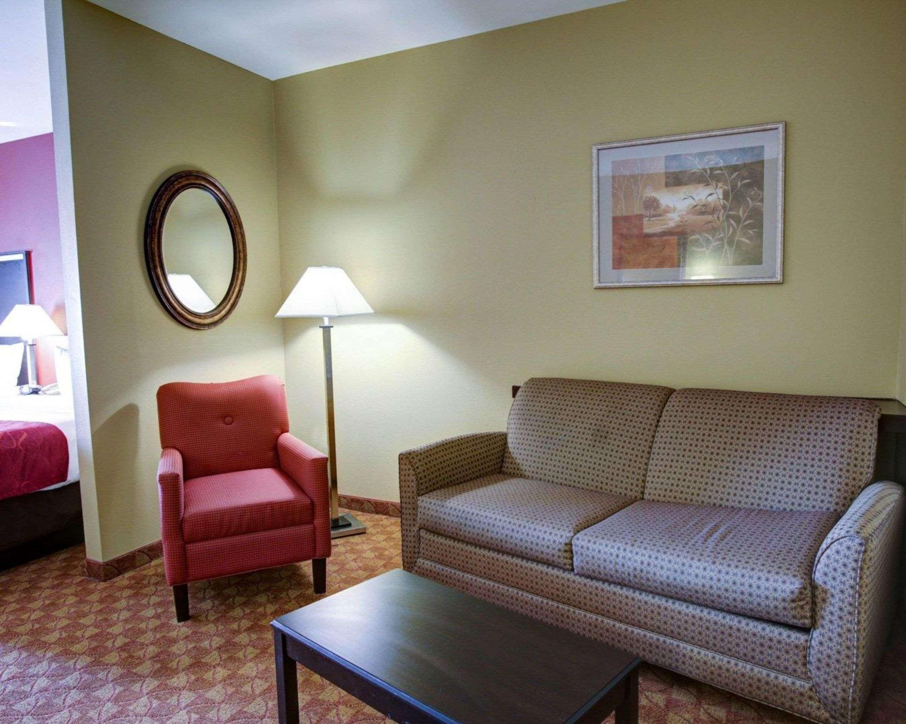 Comfort Suites Old Town Спринг Екстериор снимка