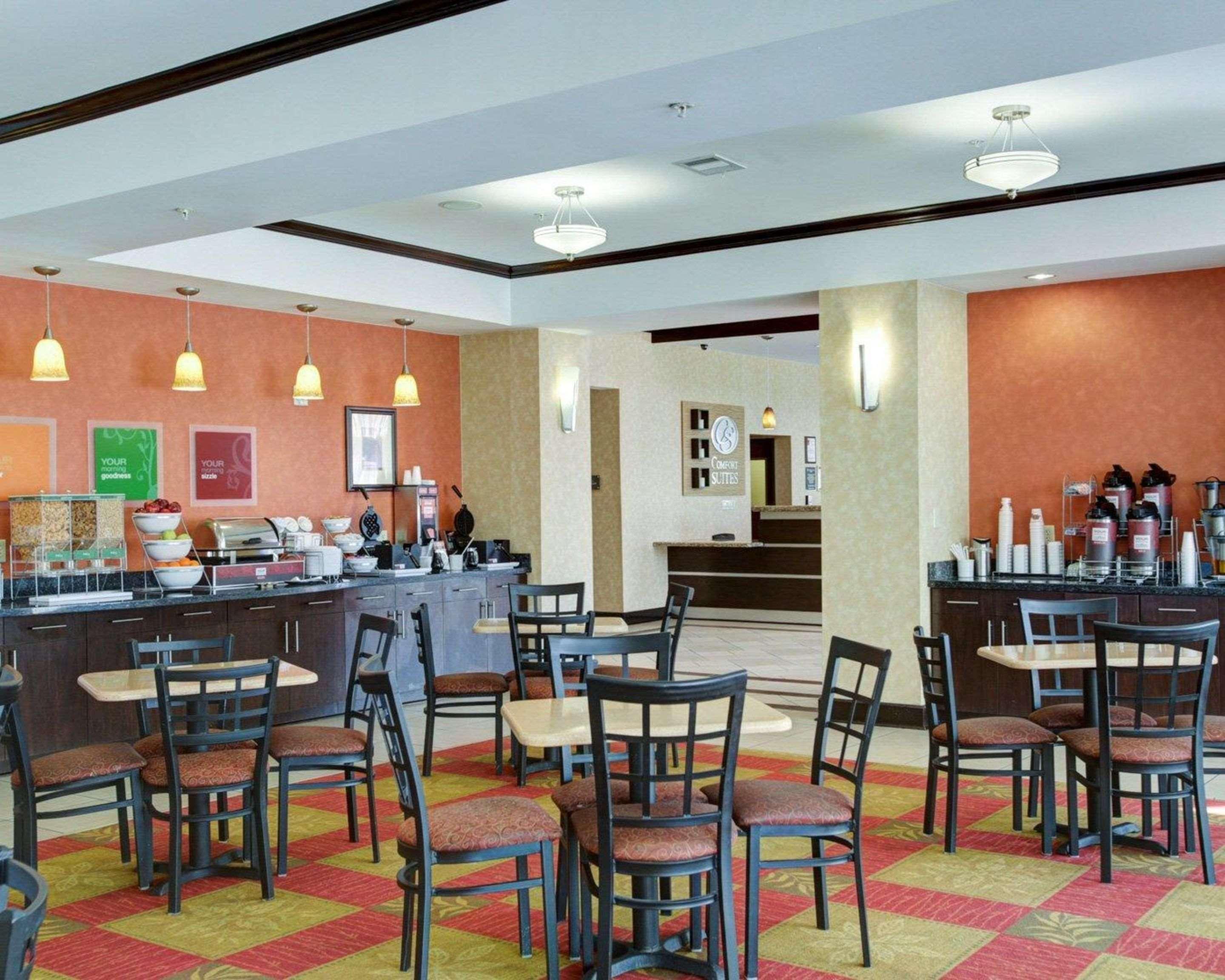 Comfort Suites Old Town Спринг Екстериор снимка