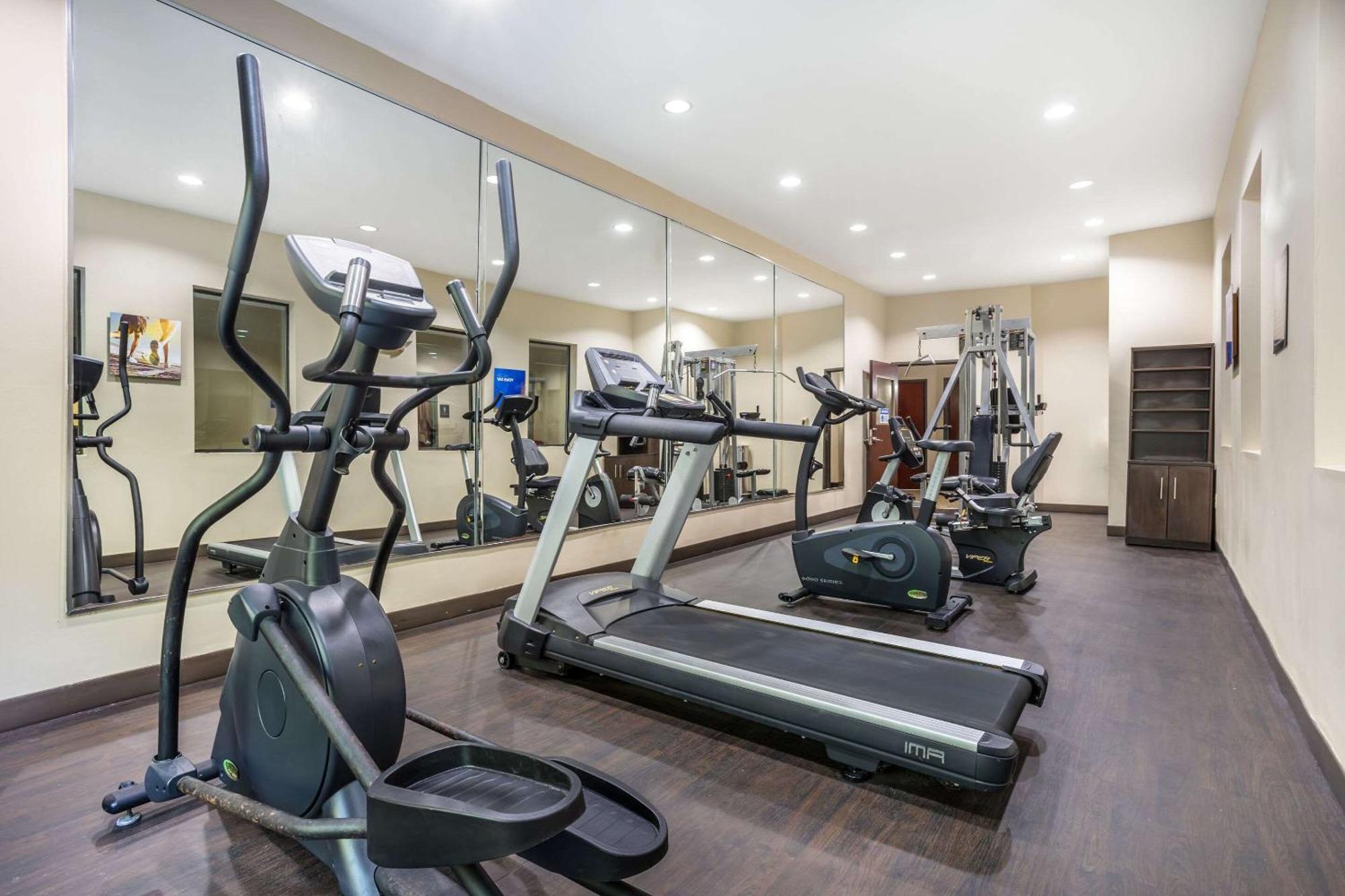 Comfort Suites Old Town Спринг Екстериор снимка