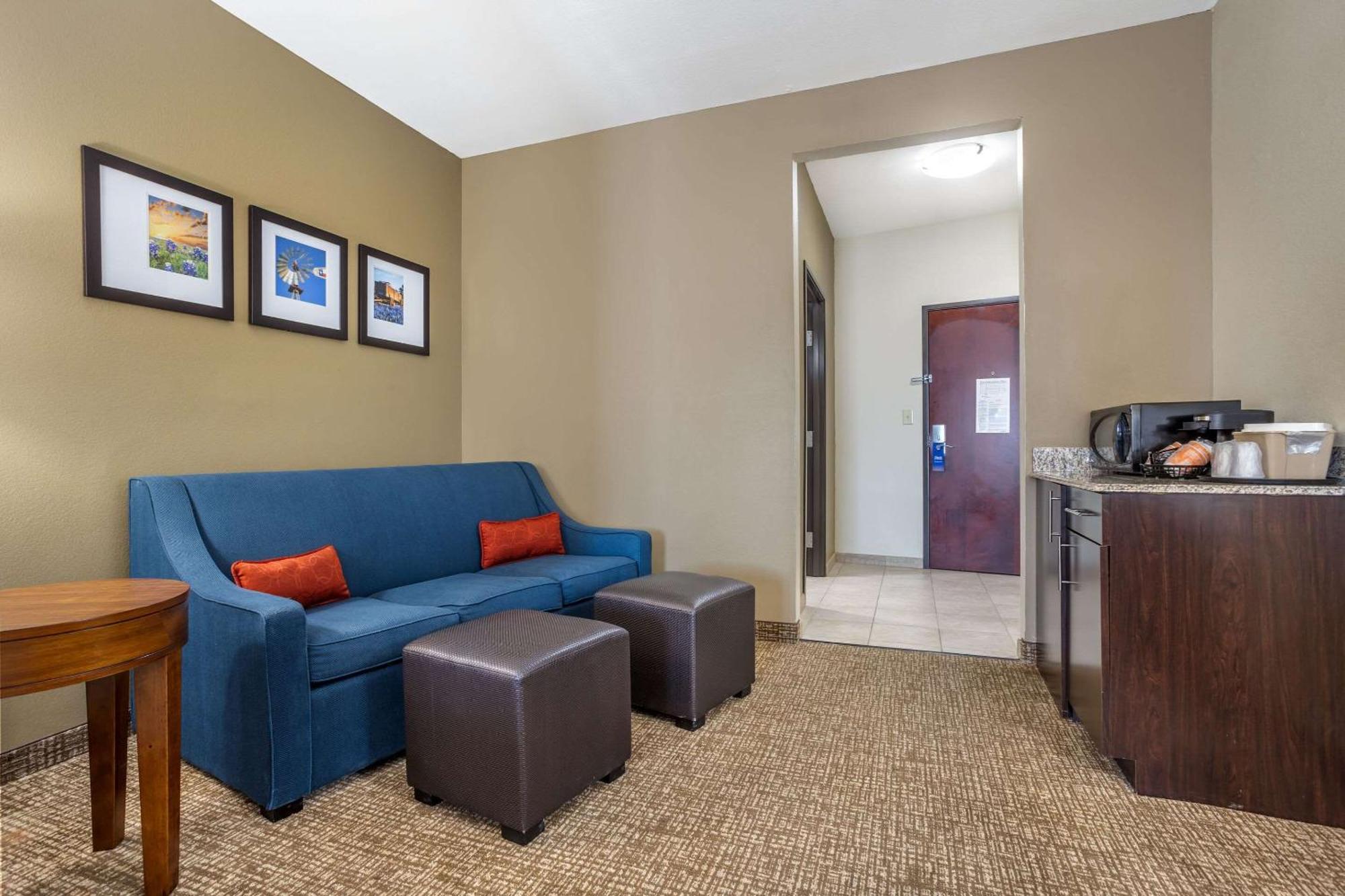 Comfort Suites Old Town Спринг Екстериор снимка
