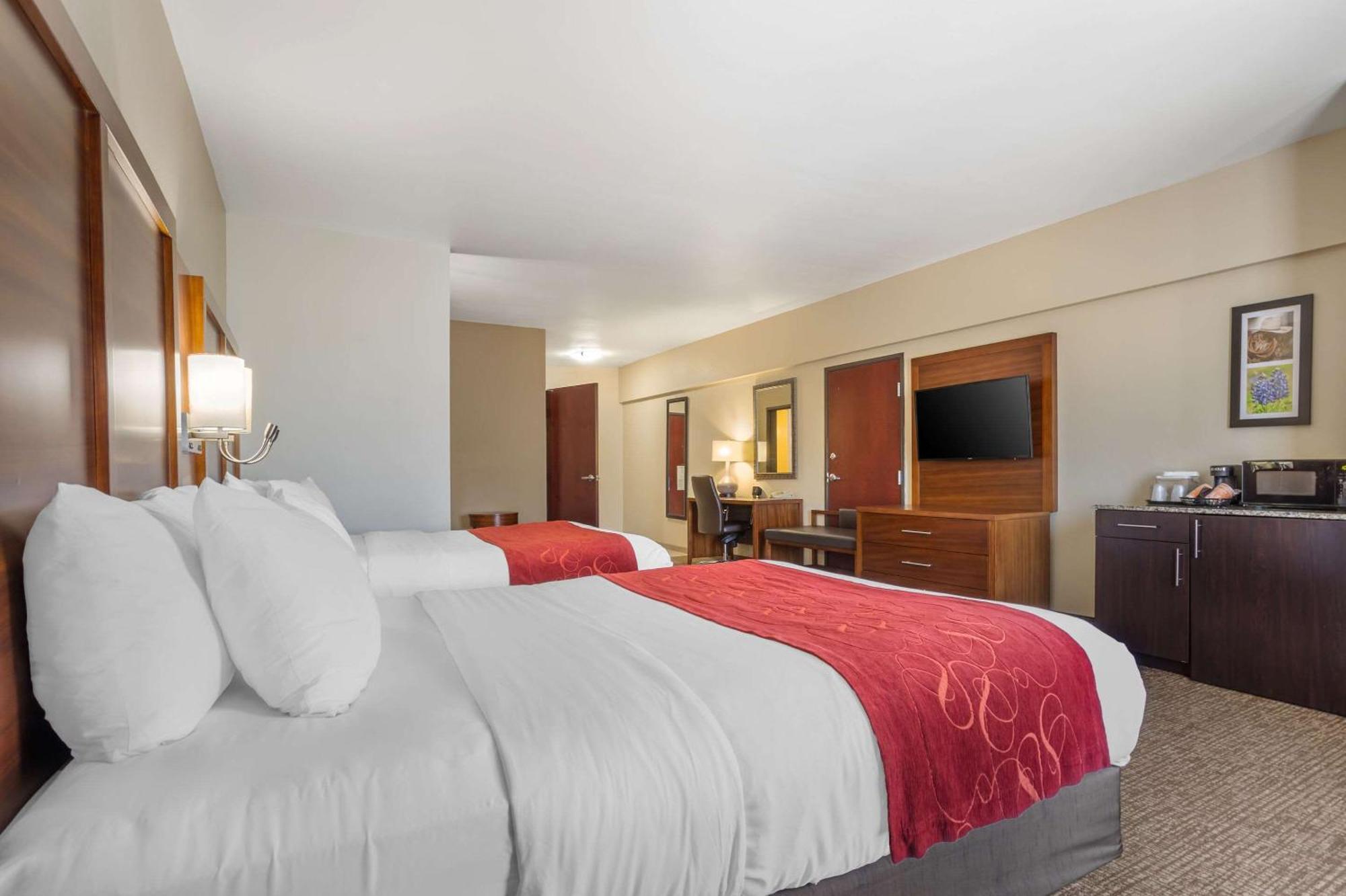 Comfort Suites Old Town Спринг Екстериор снимка