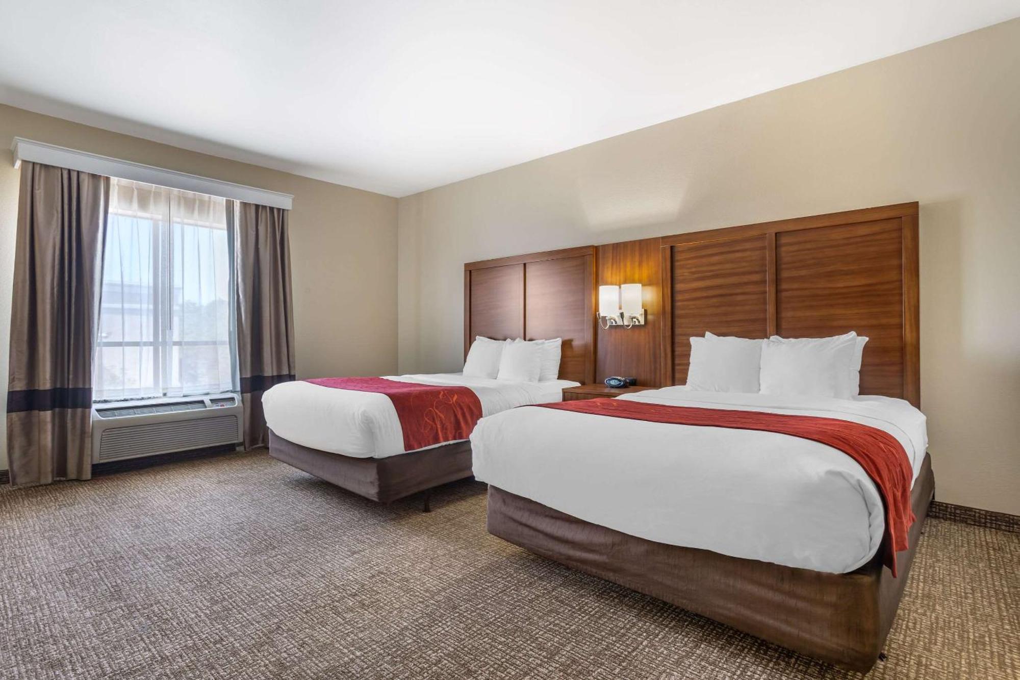 Comfort Suites Old Town Спринг Екстериор снимка
