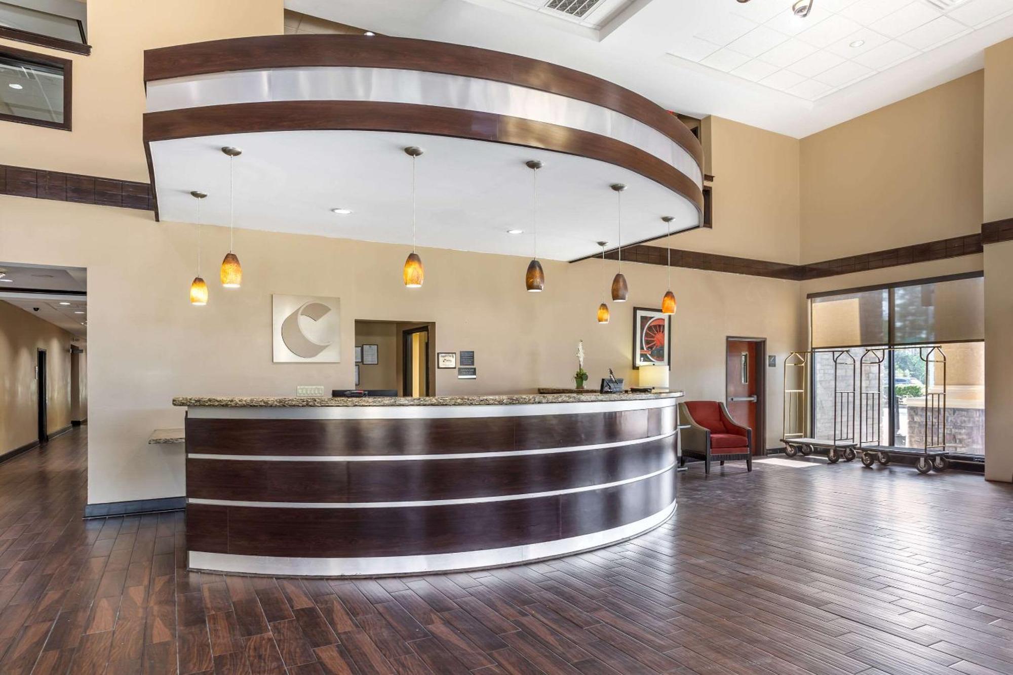 Comfort Suites Old Town Спринг Екстериор снимка